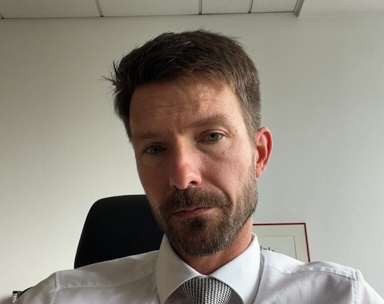 Blaž Hribar, balon, AI