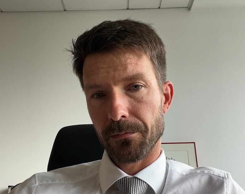 Blaž Hribar, balon, AI